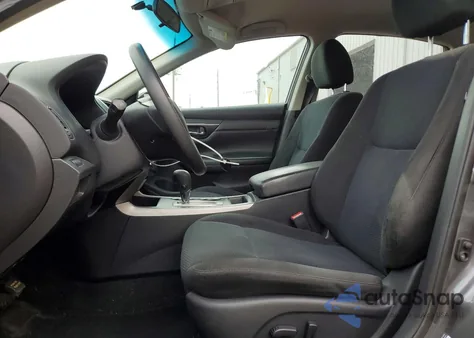 2015 Nissan Altima 2.5 z USA, uszkodzony, nr VIN 1N4AL3AP7FN921173